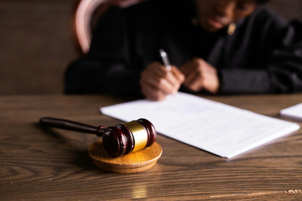 Lawyer consultation and legal documents for Syrian legal guide
